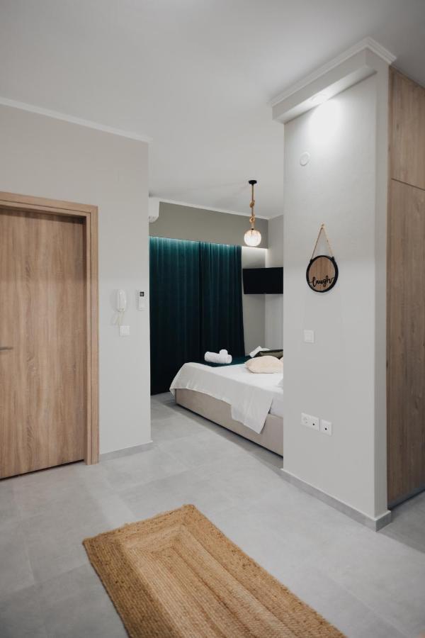 Savere Luxury Studios Skiathos Exterior foto